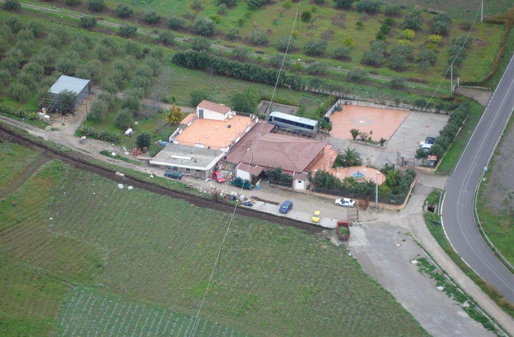 Agriturismo La Targa Buonfornello エクステリア 写真