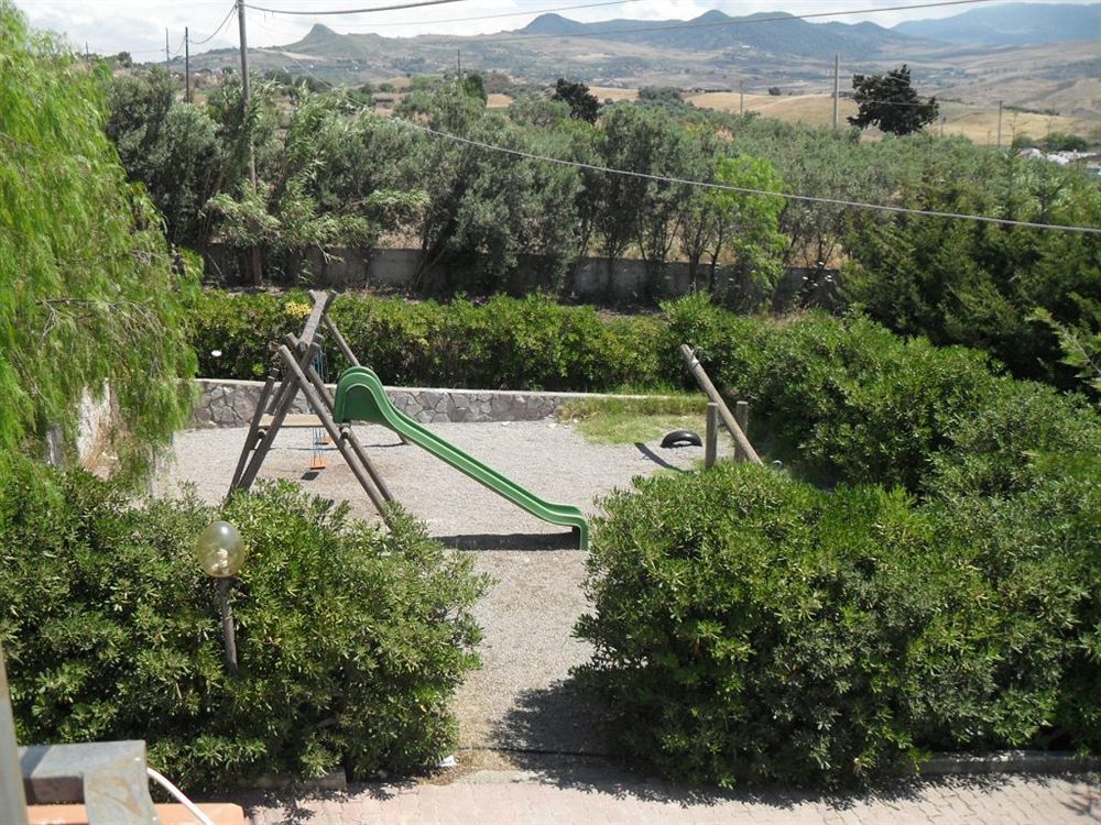 Agriturismo La Targa Buonfornello エクステリア 写真